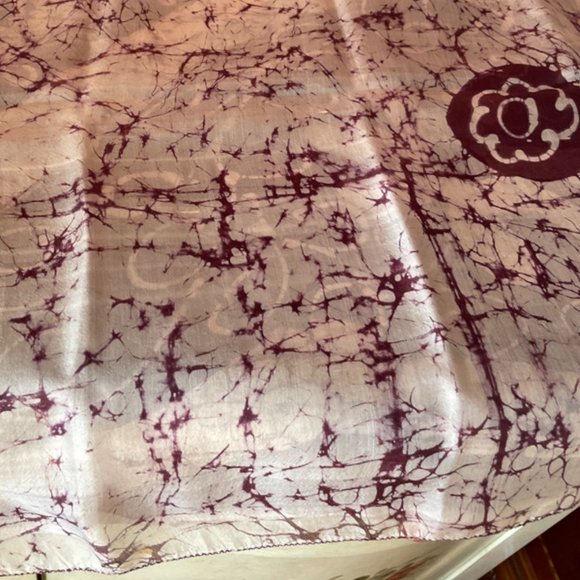 Handmade marble print burgundy/cream silk scarf - Picture 12 of 15